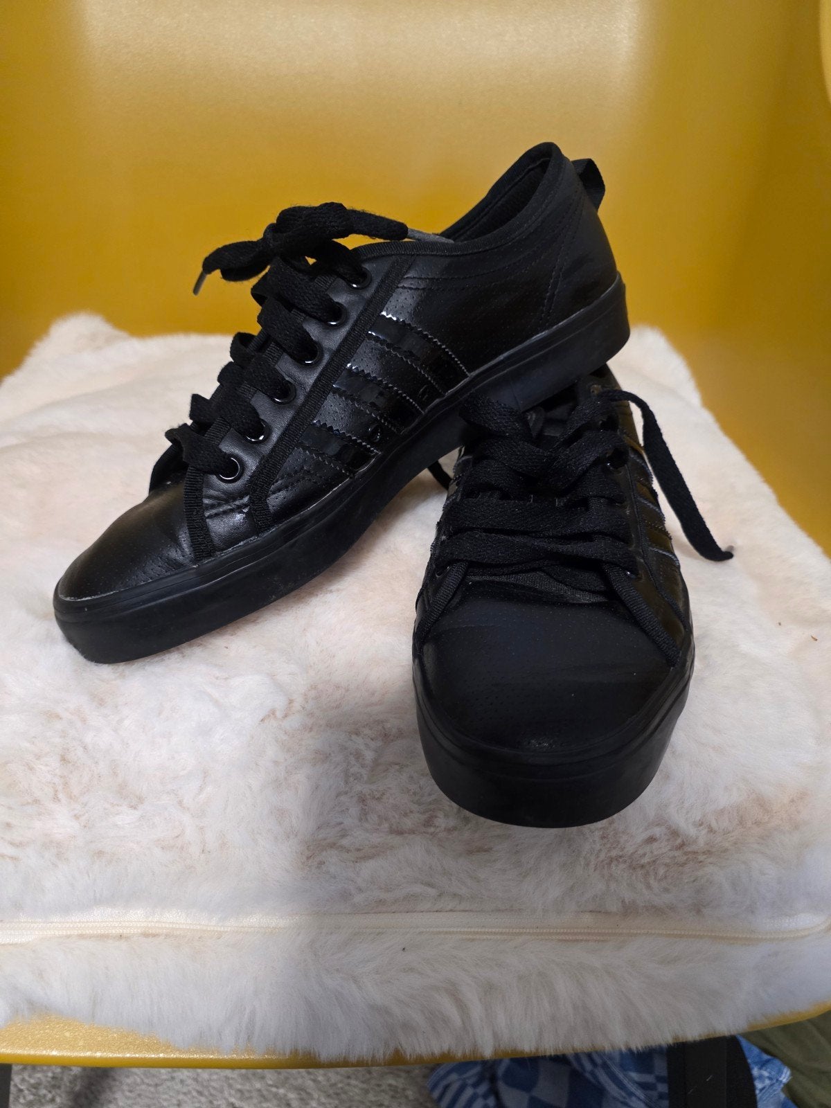 Adidas sneakers zwart maat 43 1/3, Ophalen of Verzenden, Gedragen, Zwart