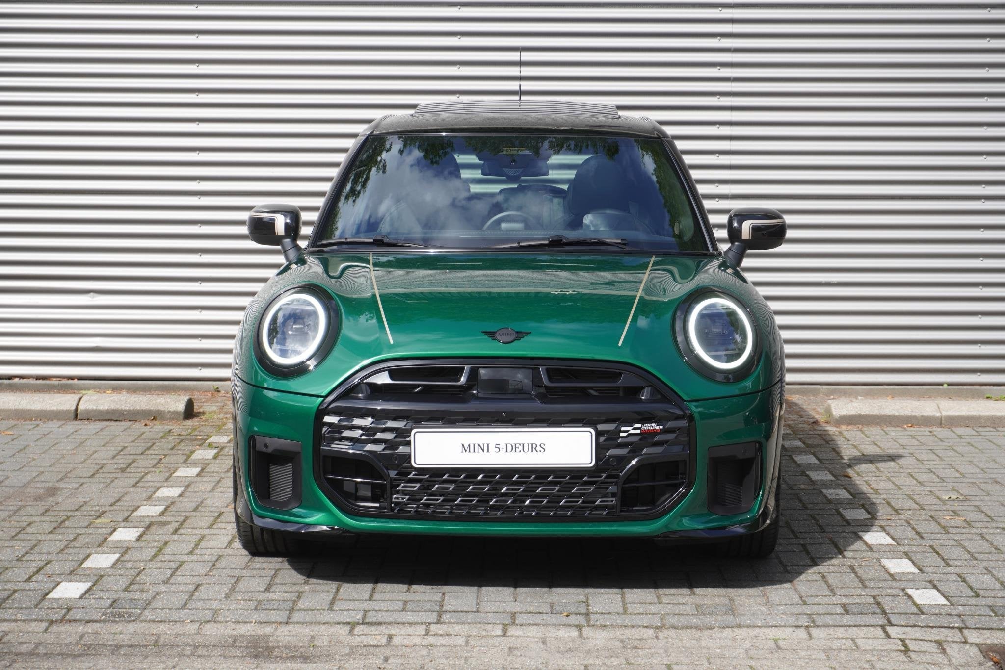 MINI 5-Deurs Cooper C | John Cooper Works Uitvoering | Pakke, Auto's, Mini, 156 pk, Leder en Stof, Bedrijf, Nieuw