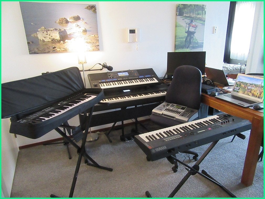 4 keyboards te koop, Muziek en Instrumenten, Keyboards, Ophalen, Zo goed als nieuw, 61 toetsen, Overige merken