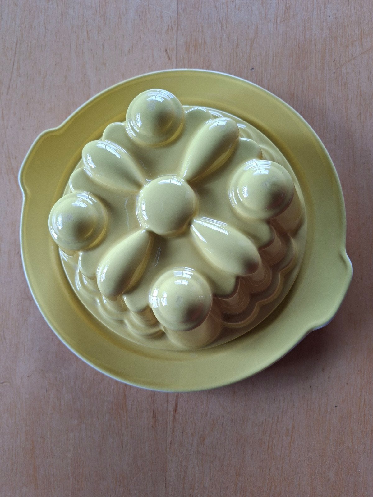 Vintage Gele Puddingvorm met Schotel - Keramiek, Ophalen of Verzenden