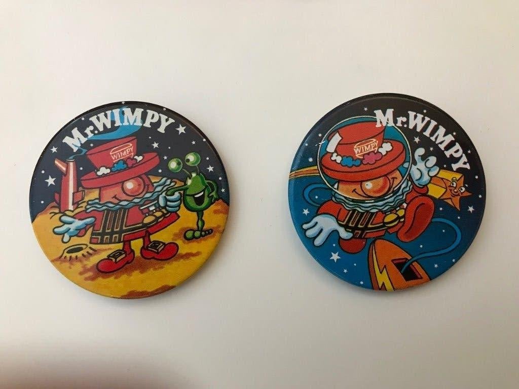 Vintage Mr. Wimpy Buttons - Set van 2, Ophalen of Verzenden, Nieuw, Overige onderwerpen, Button