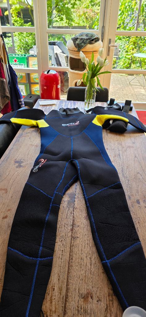 Wetsuit Mares Evolution 5mm, Size 6, Watersport en Boten, Duiken, Ophalen, Nieuw, Duikpak
