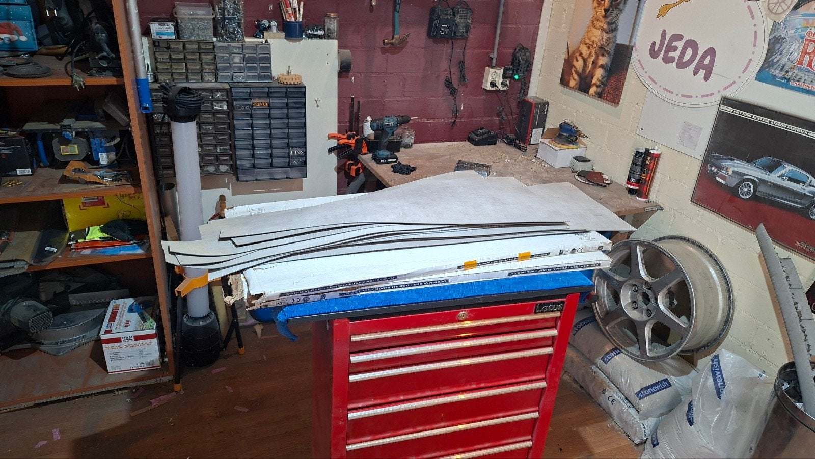 Pvc laminaat trap - Grijs betonlook, Kunststof, 50 tot 150 cm, Ophalen of Verzenden, 10 m² of meer