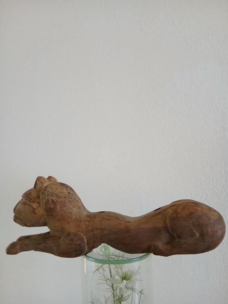 Houten beeld ornament leeuw leeuwin of panter, Antiek en Kunst, Ophalen of Verzenden