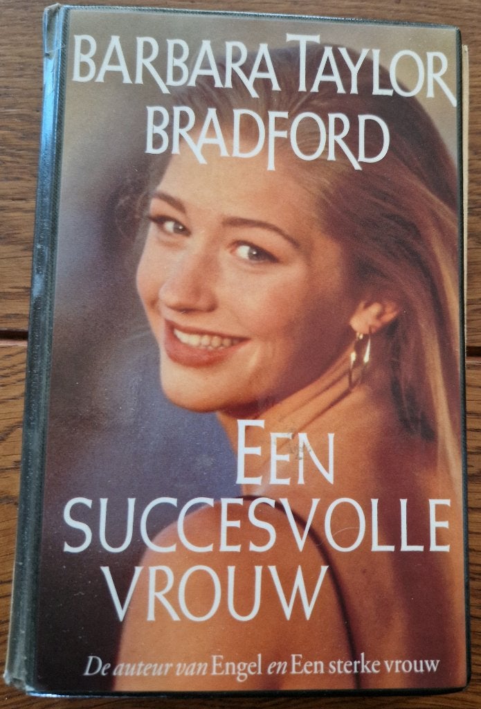 Boek Een succesvolle vrouw van Barbara Taylor Bradford, Ophalen of Verzenden, Gelezen, Barbara Taylor Bradford