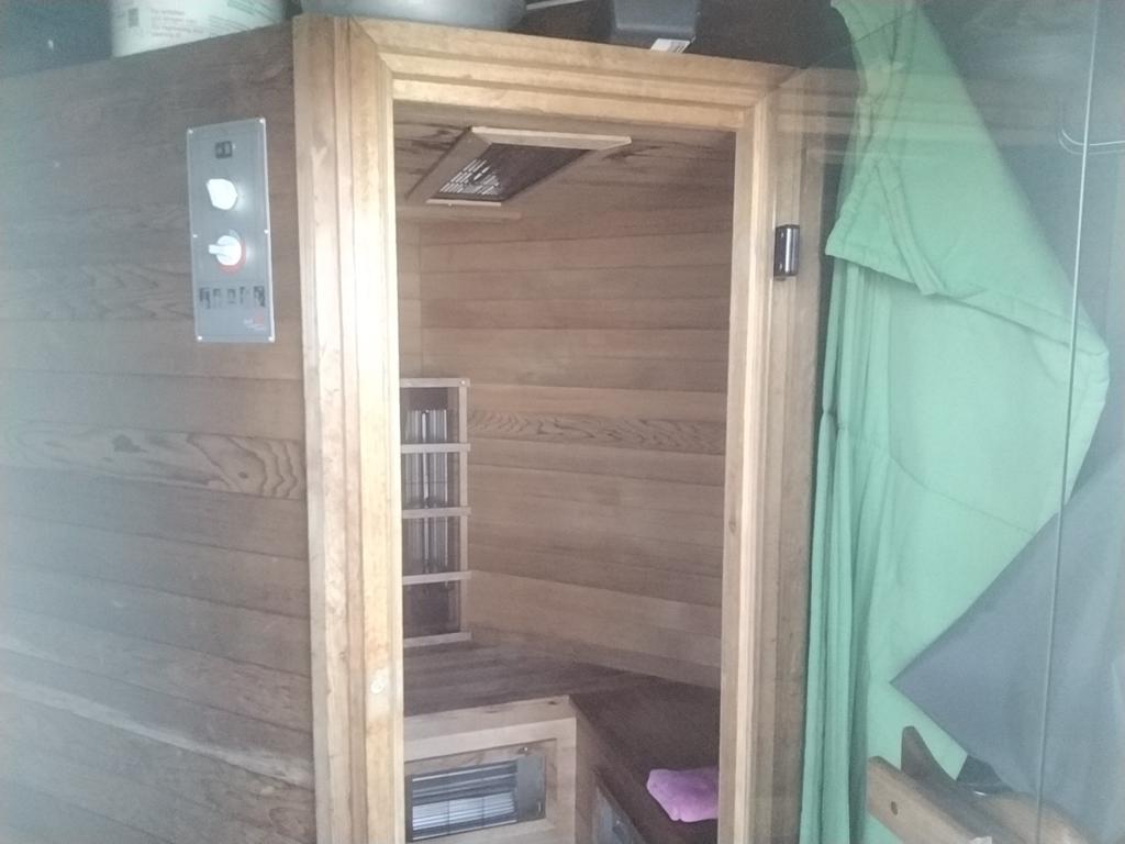 Infrarood cabine 3 persoons, Ophalen, Gebruikt, Infrarood, Complete sauna