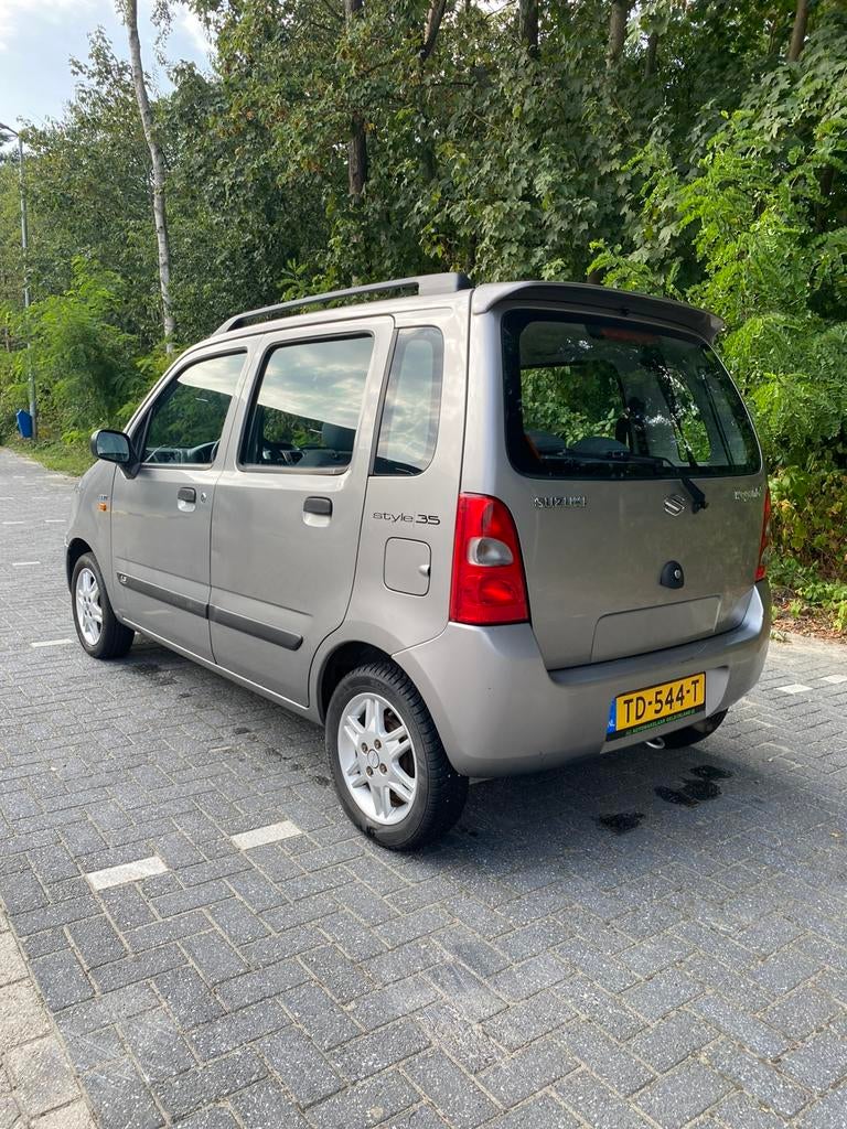 Suzuki Wagon R+ 1.3 2005 Grijs, Auto's, Stof, 40 €/maand, Wagon R+, Handgeschakeld