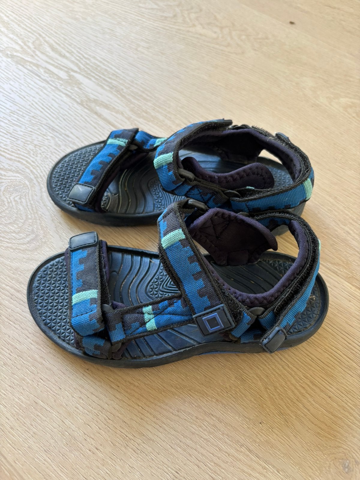 Teva sandalen maat 30, Ophalen of Verzenden, Gebruikt, Overige typen
