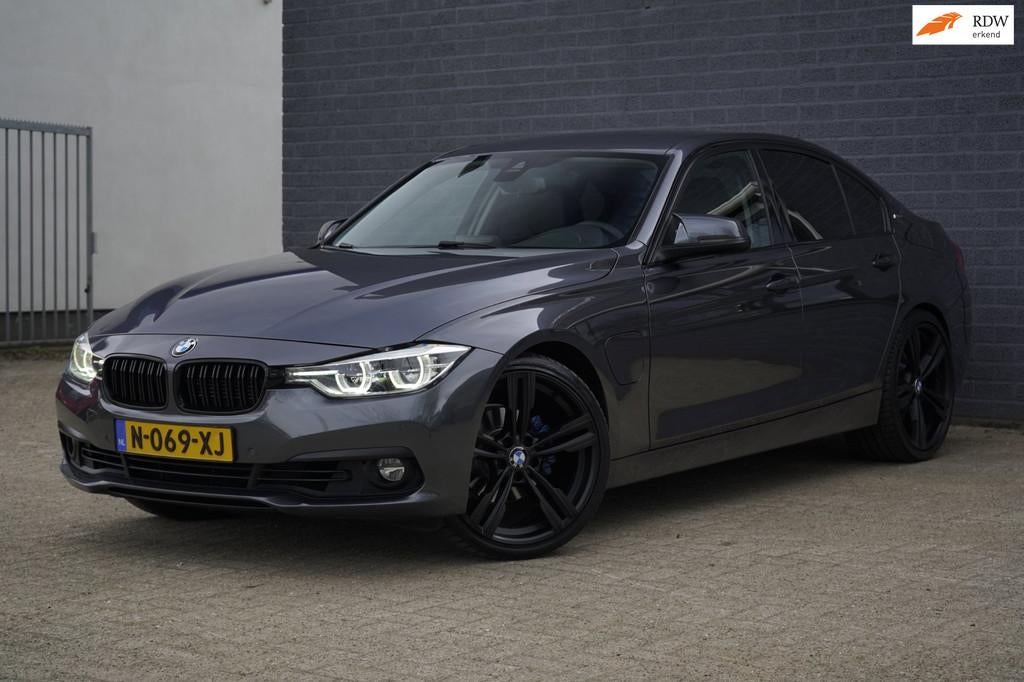 BMW 3-serie 330e Hybrid Leder, Led, Navi, Cruise control NAP, Automaat, 1998 cc, Achterwielaandrijving, Gebruikt