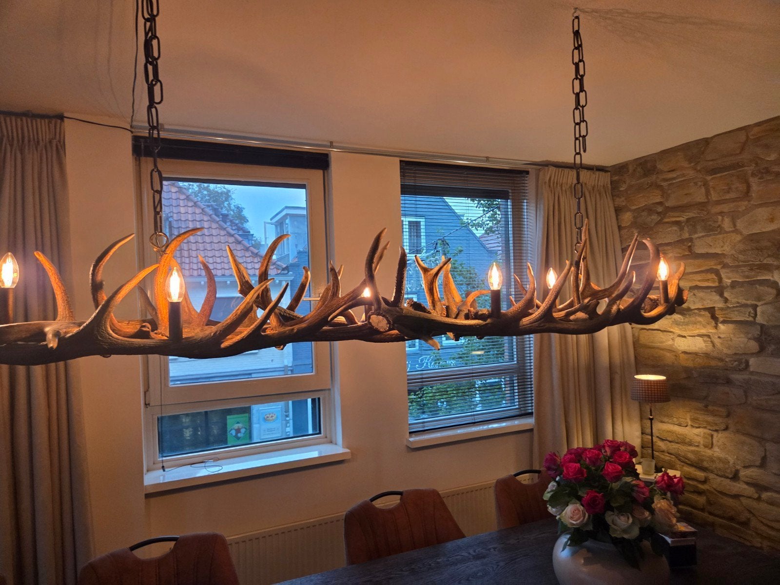 Unieke grote hanglamp, echt hertengewei – handgemaakt, Ophalen, Gebruikt, Natuurlijk materiaal, E14 (klein)
