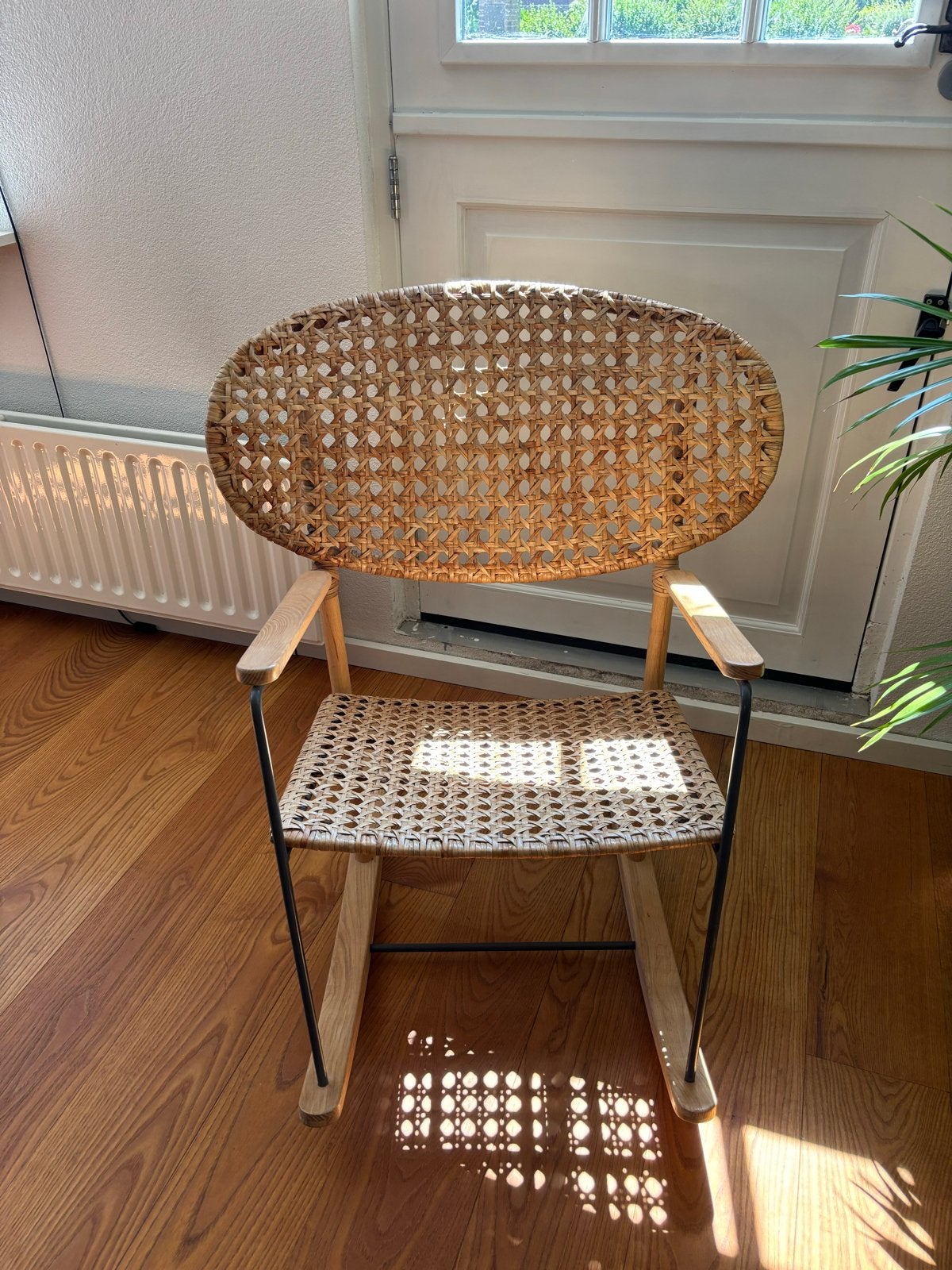 Rotan Schommelstoel met Houten Frame, Ophalen, Overige kleuren, Zo goed als nieuw, Eén