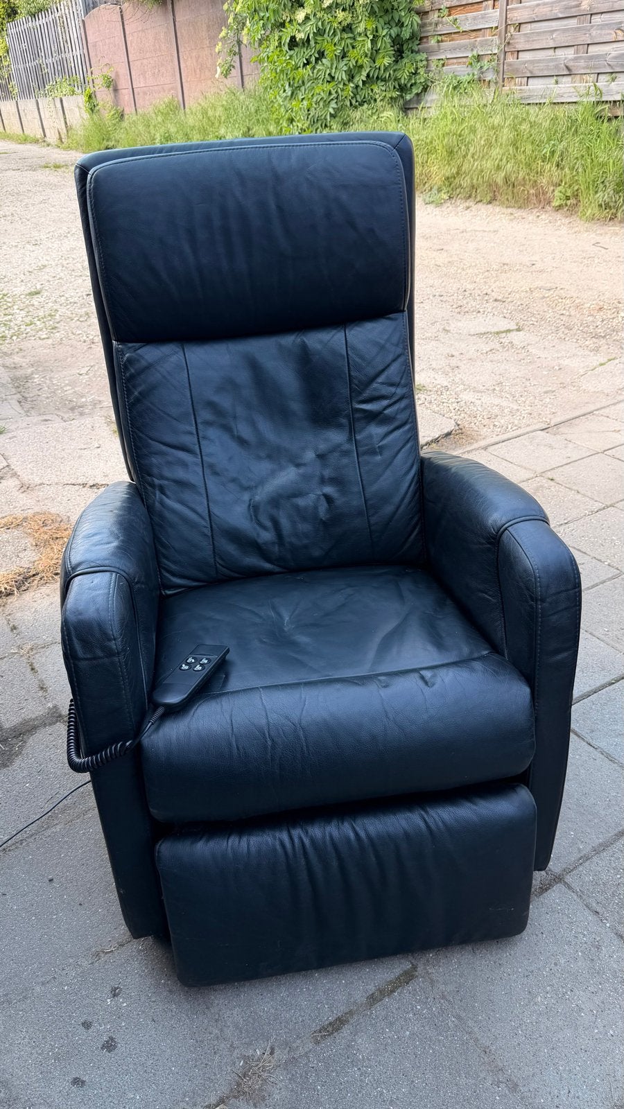 Relaxfauteuil met afstandsbediening, Ophalen, Gebruikt, Leer, 75 tot 100 cm