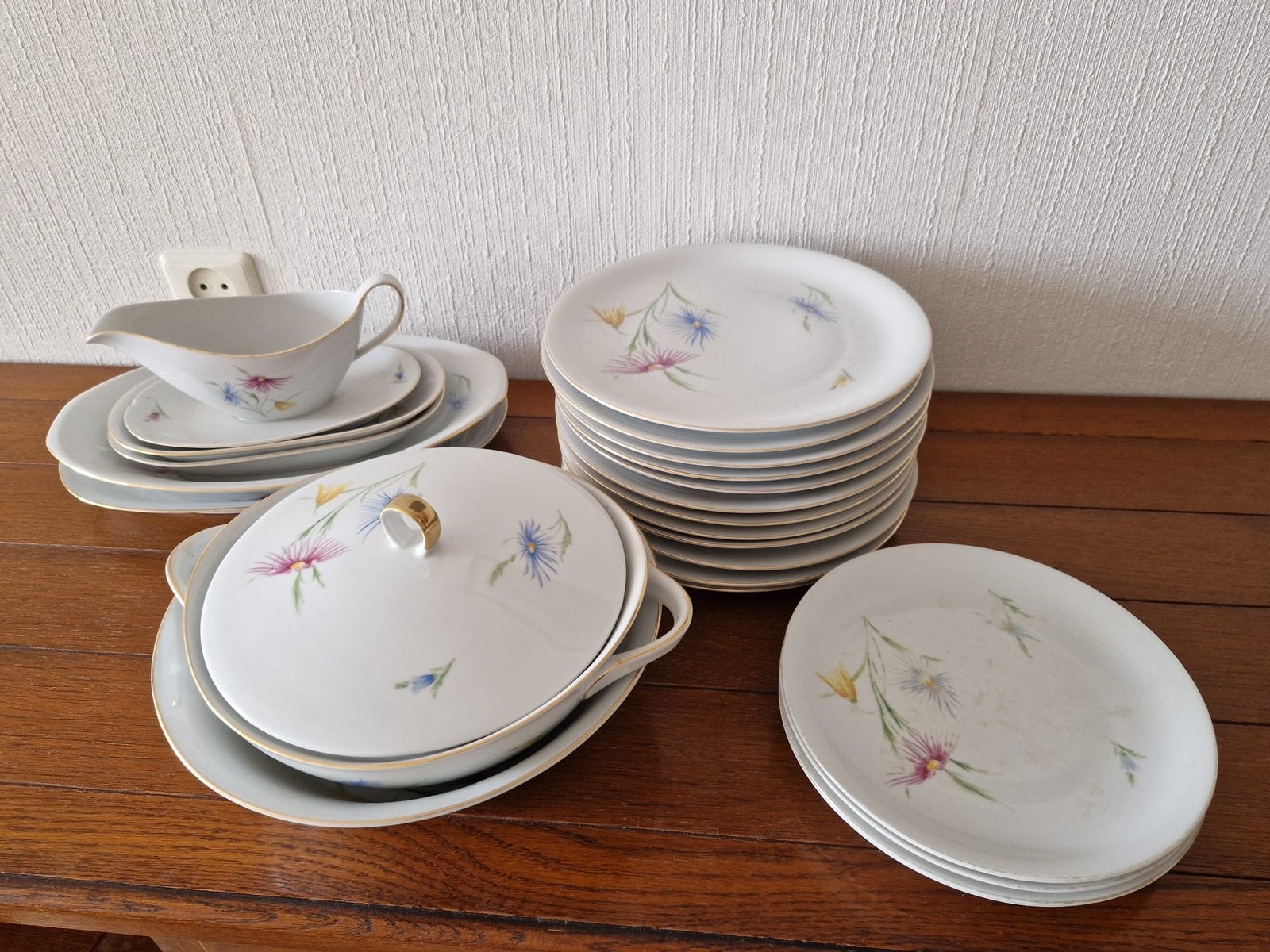 Vintage servies met bloemmotief, Ophalen