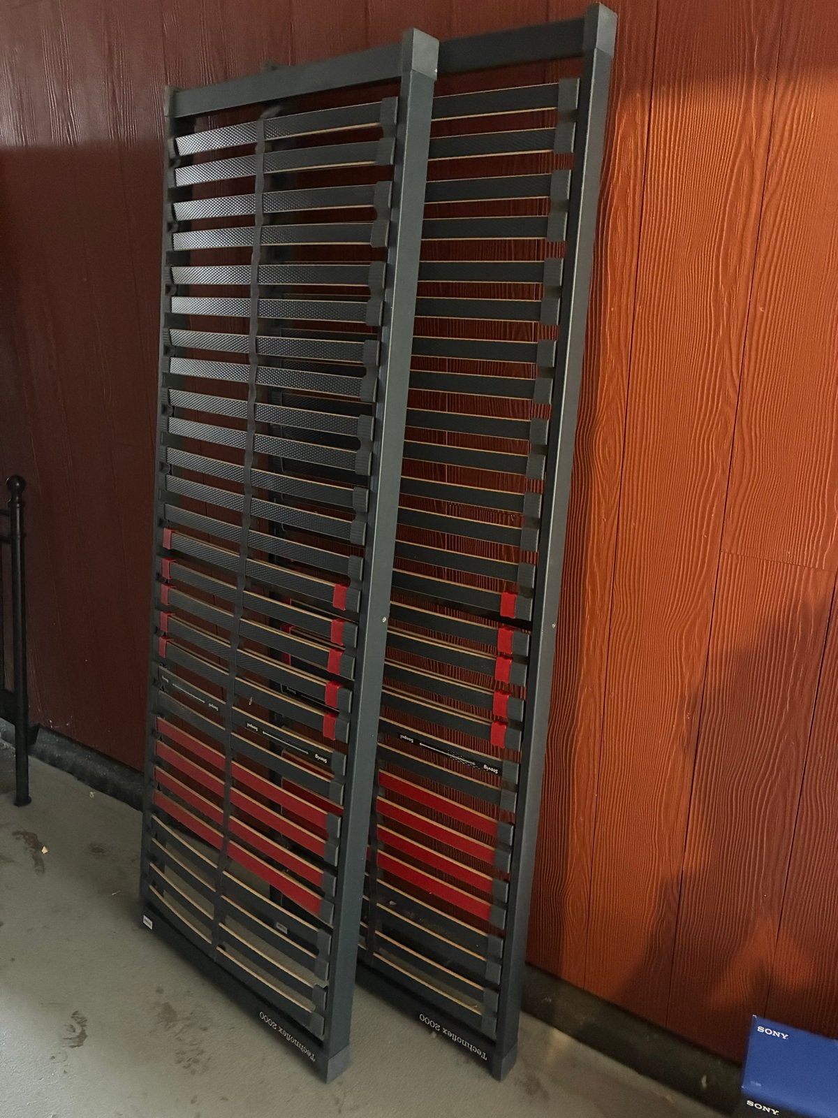 Stevig IKEA NORESUND bedframe 200x160cm met optioneel matras, Ophalen, Gebruikt, Zwart, Metaal