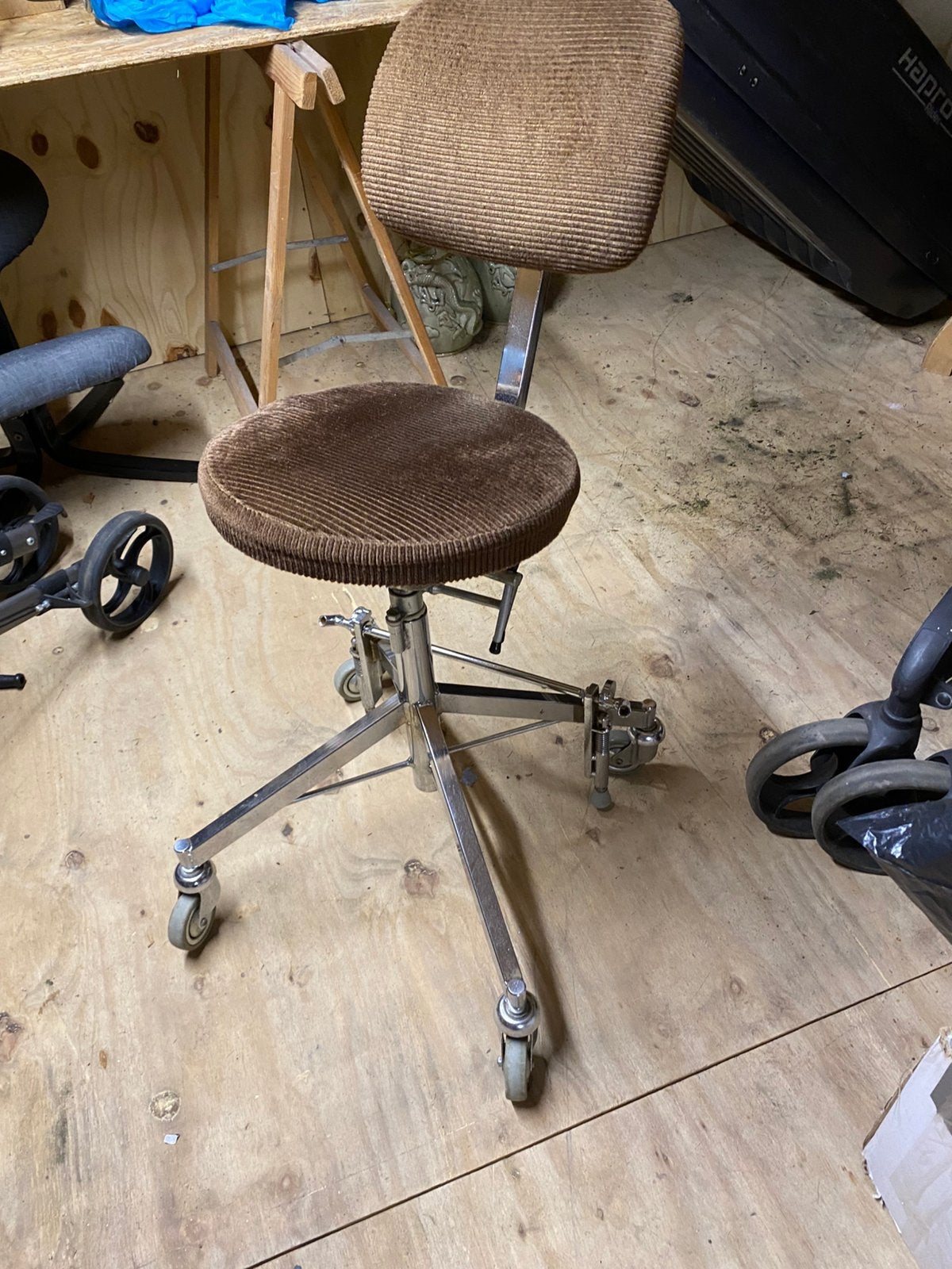 Kleine Trippelstoel v. a. € 25,-, Ophalen, Gebruikt