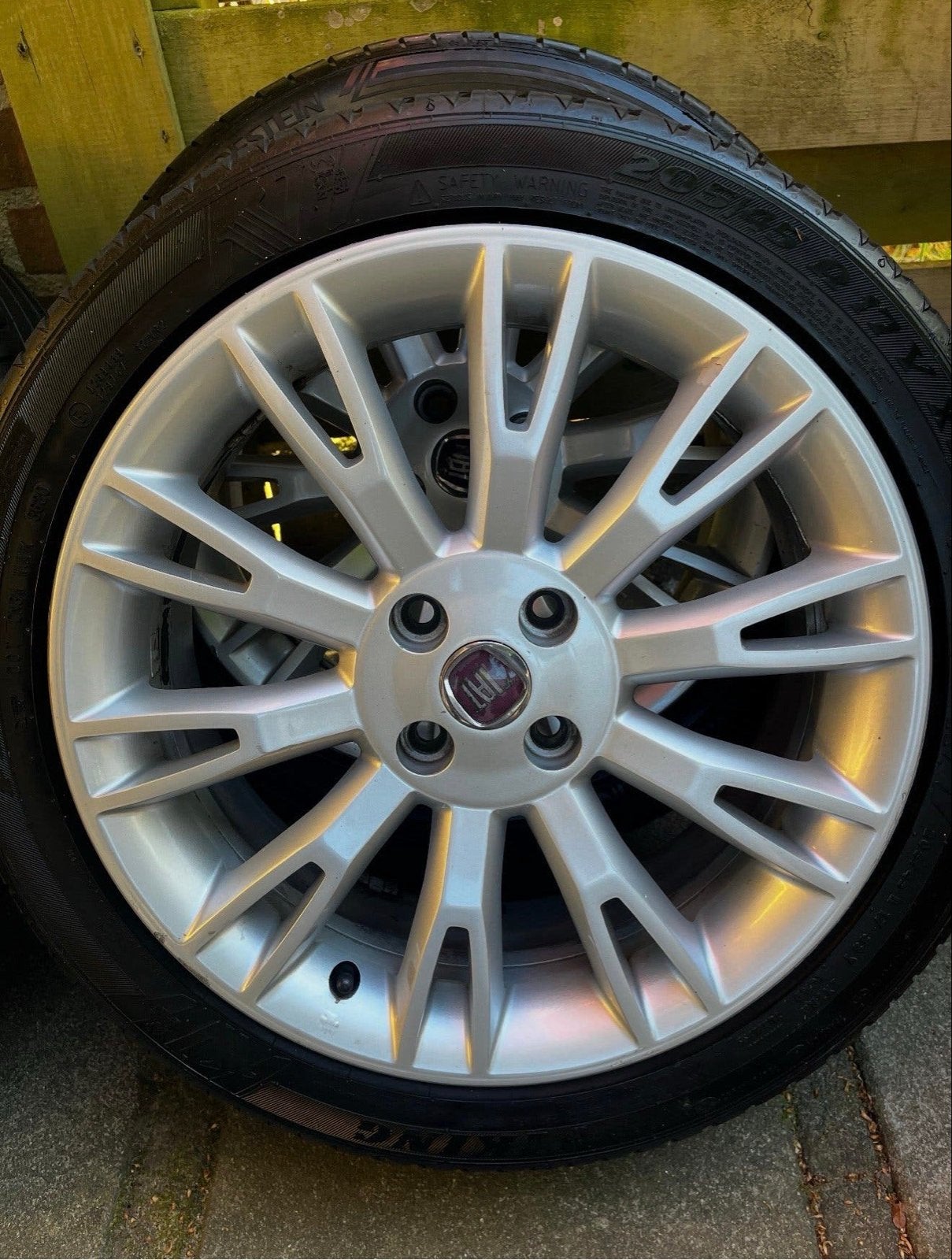 Fiat 17 inch velgen met Vredestein Sportrac 5 zomerbanden, Ophalen of Verzenden, Gebruikt
