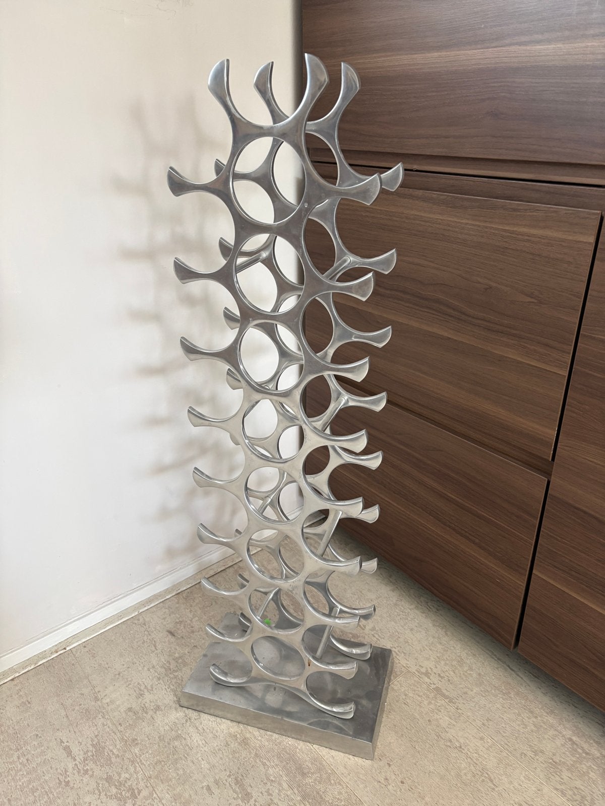 Stijlvol aluminium wijnrek voor 27 flessen, Ophalen, Zo goed als nieuw, 25 flessen of meer, 75 – 100