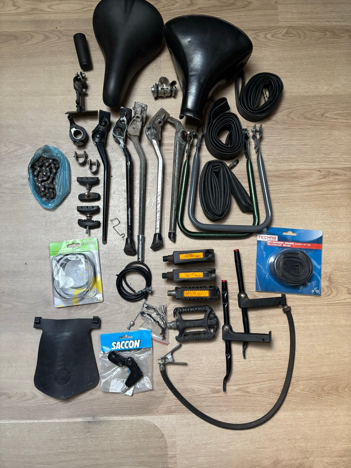 Partij fiets onderdelen en accessoires, Fietsen en Brommers, Ophalen, Gebruikt, Overige materialen, Overige typen