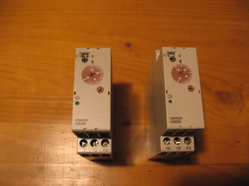 Omron timer H3DR-H tijdrelais., Ophalen of Verzenden, Gebruikt