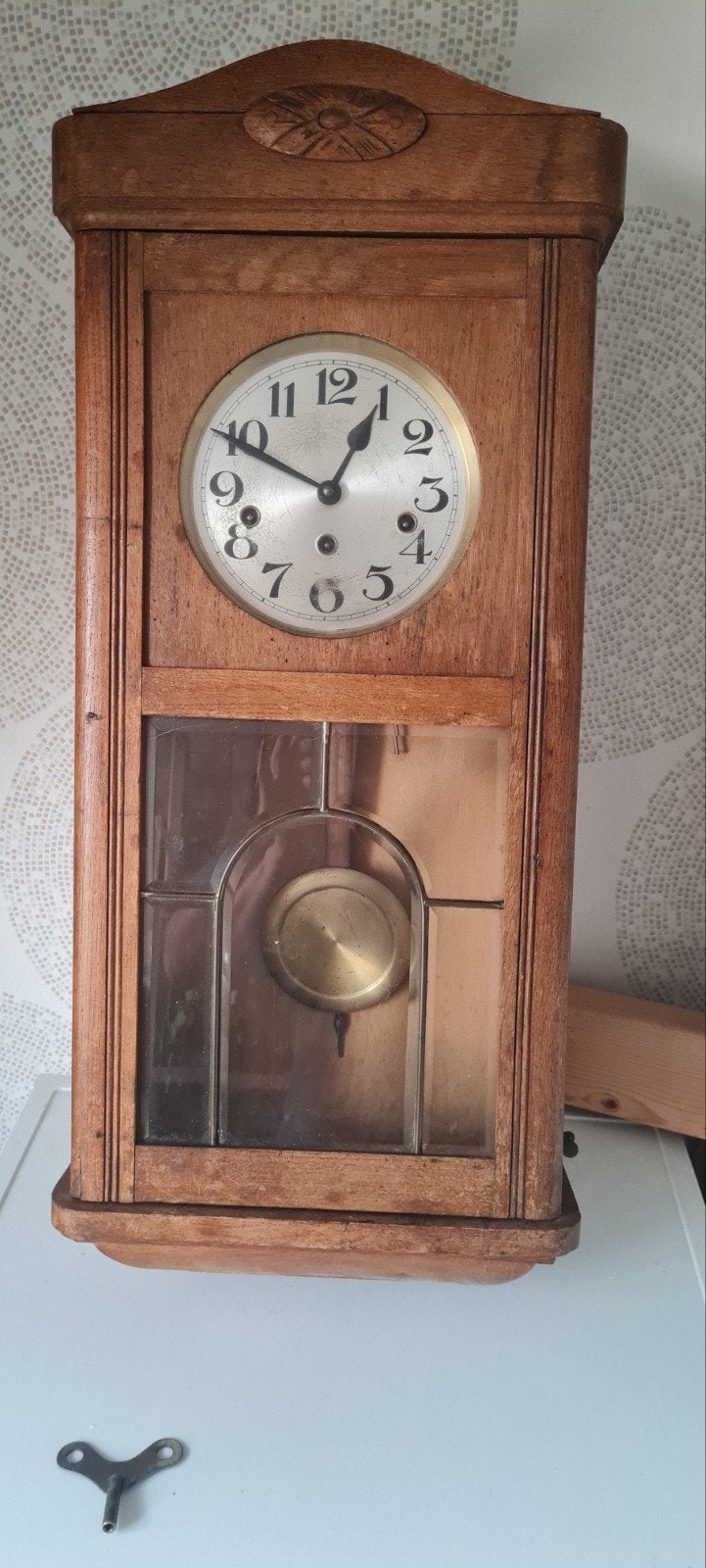 Oude antieke wand klok regulator bruin eiken, Ophalen