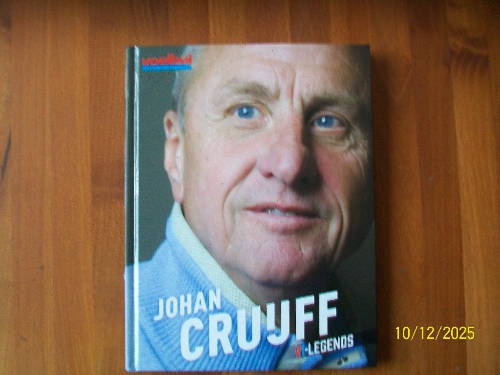Johan Cruijff - VI Legends ( Voetbal International), Verzamelen, Verzenden, Zo goed als nieuw, Ajax, Boek of Tijdschrift