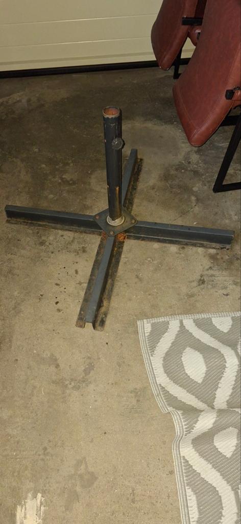 Parasolvoet met kruisvoet - Gebruikt, Ophalen, Gebruikt, Minder dan 1 meter, Parasolvoet