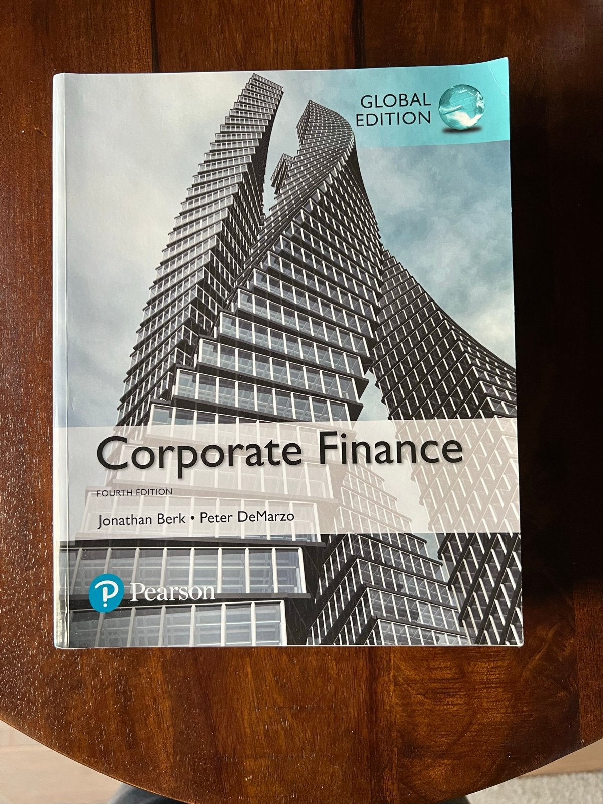 Corporate Finance 4e editie, Ophalen of Verzenden, Gamma, Zo goed als nieuw, HBO