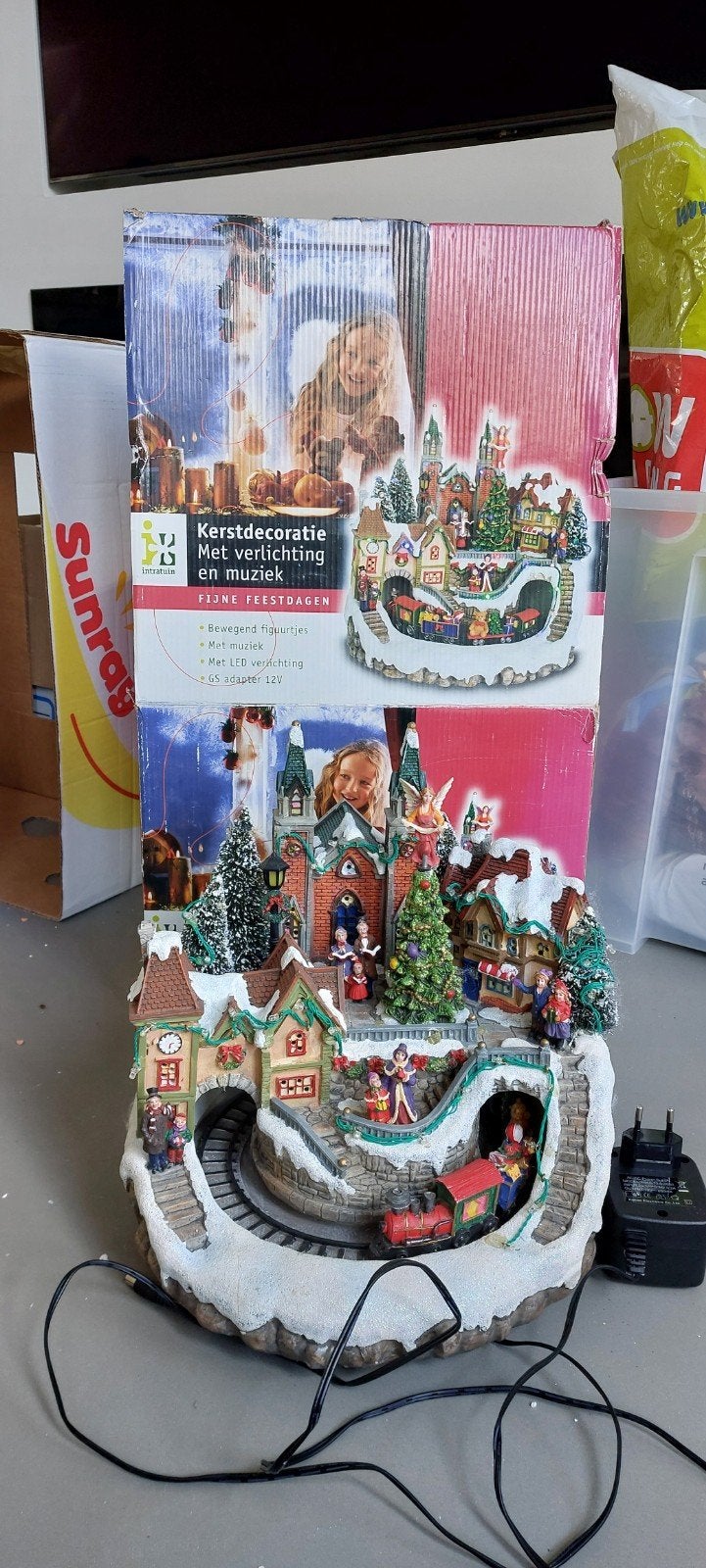 kerst tafereel van intratuin., Ophalen, Zo goed als nieuw