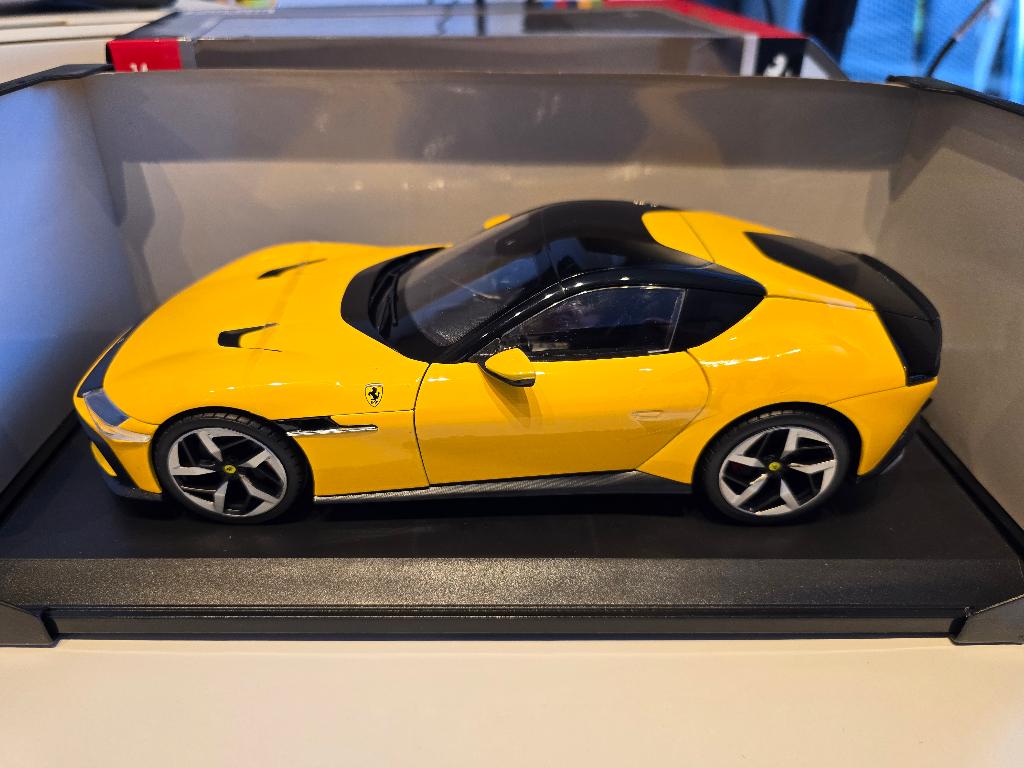Ferrari 12cilindri 1/18, Ophalen of Verzenden, Nieuw, Auto, Overige merken