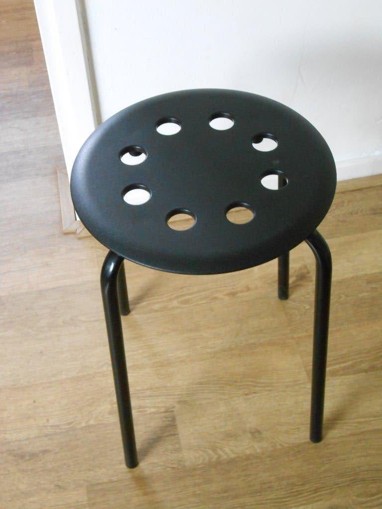 Ikea Marius kruk zwart, Ophalen, Zo goed als nieuw, IJzer