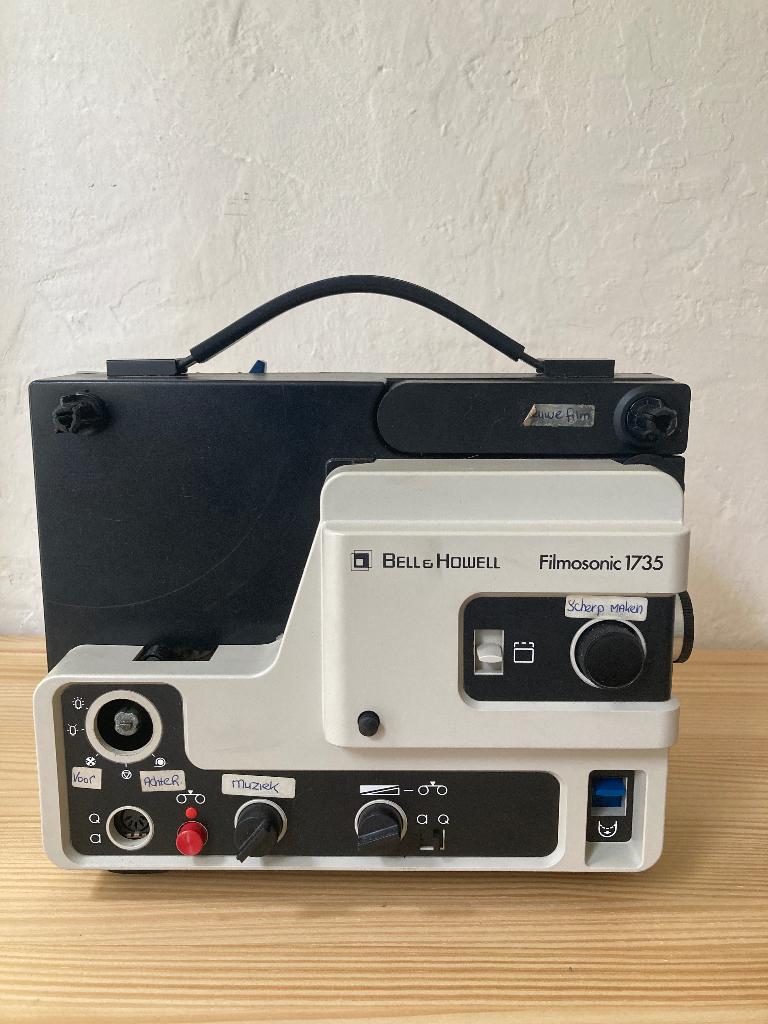 Bell & Howell Filmosonic 1735 projector, Verzamelen, Fotografica en Filmapparatuur, Ophalen, 1960 tot 1980, Projector