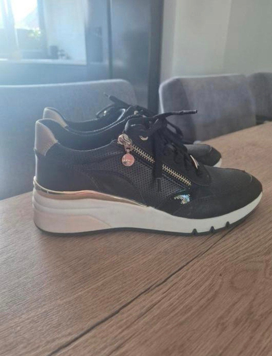 schoenen met sleehak maat 39, Zwart, Ophalen of Verzenden, S.Oliver, Sneakers of Gympen