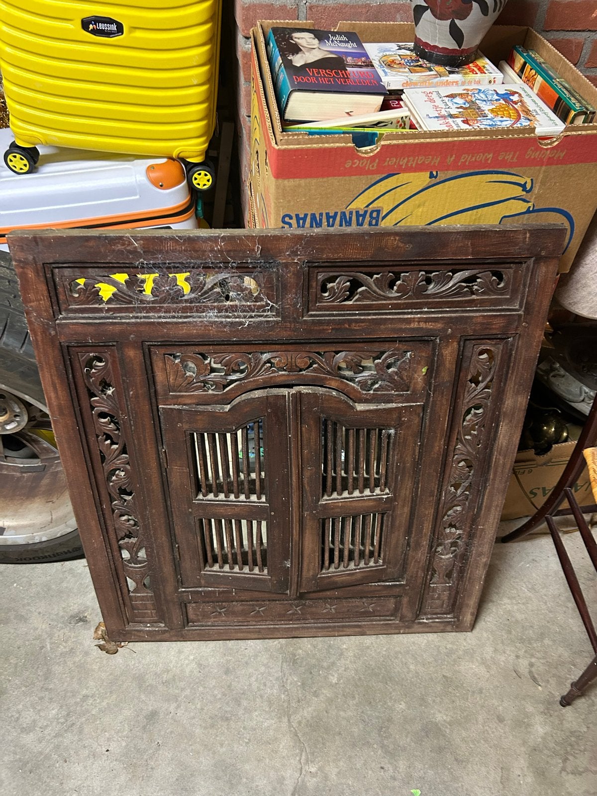 Antieke houten spiegel met luiken, Ophalen
