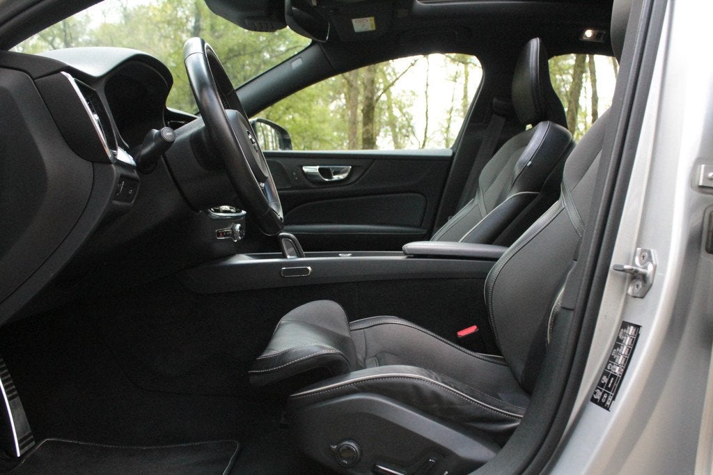 Volvo S60 2.0 B4 R-Design | Pano | Carplay | LED (bj 2020), 12 maanden, 4 cilinders, S60, Automatische klimaatregeling