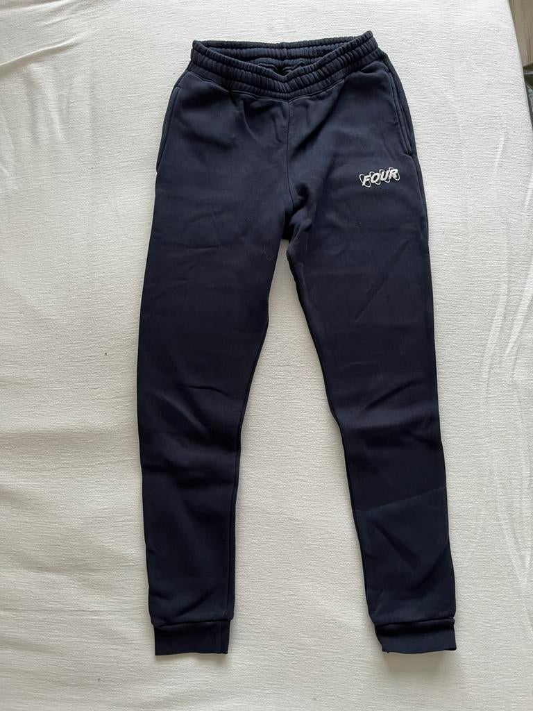 Four joggingbroek donkerblauw - Maat 16YR, Ophalen of Verzenden, Zo goed als nieuw, Overige maten, Blauw