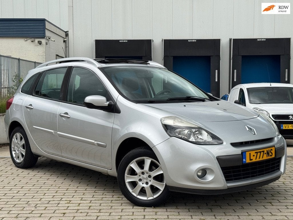 Renault Clio Estate 1.2 TCE Sélection Business Panorama Air, Voorwielaandrijving, Gebruikt, Zwart, 1095 kg