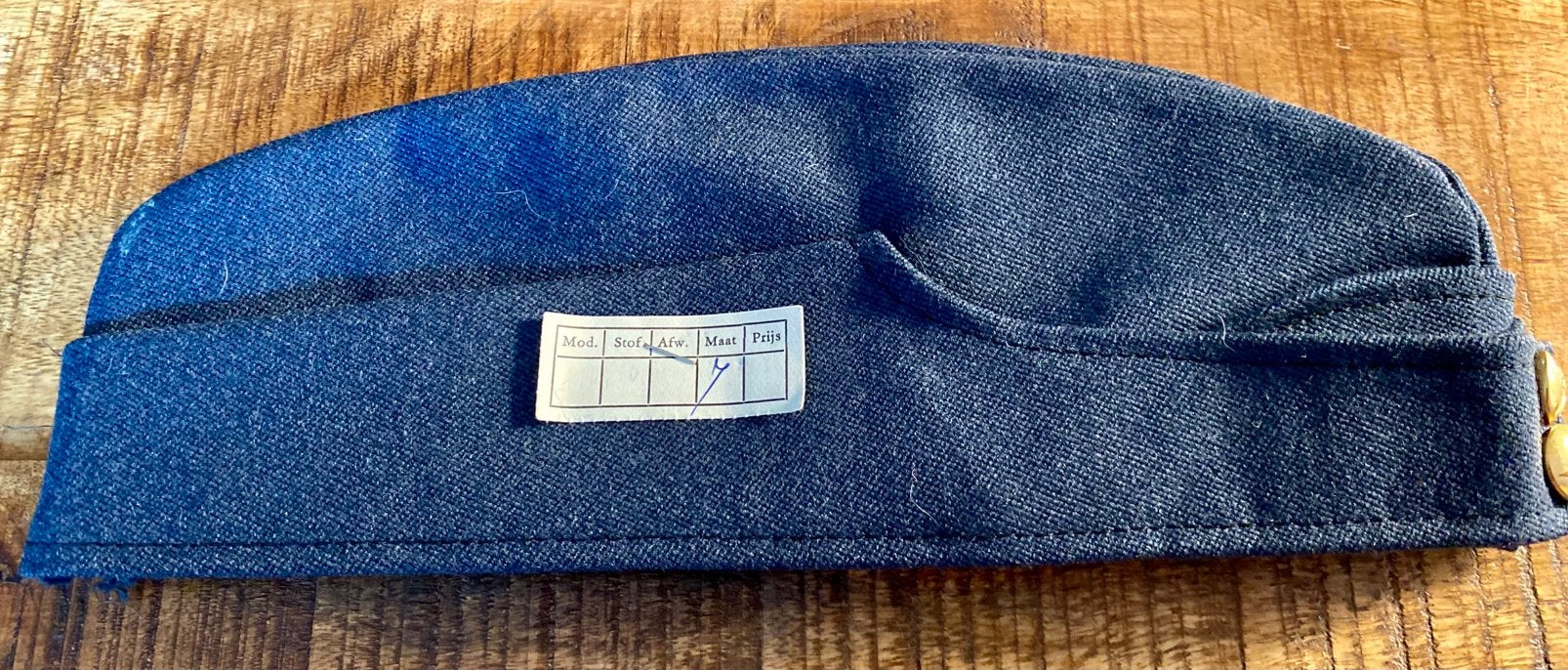 Schuitje Koninklijke Luchtmacht jaren 50 nooit gedragen, Verzamelen, Verzenden, Luchtmacht, Nederland, Helm of Baret