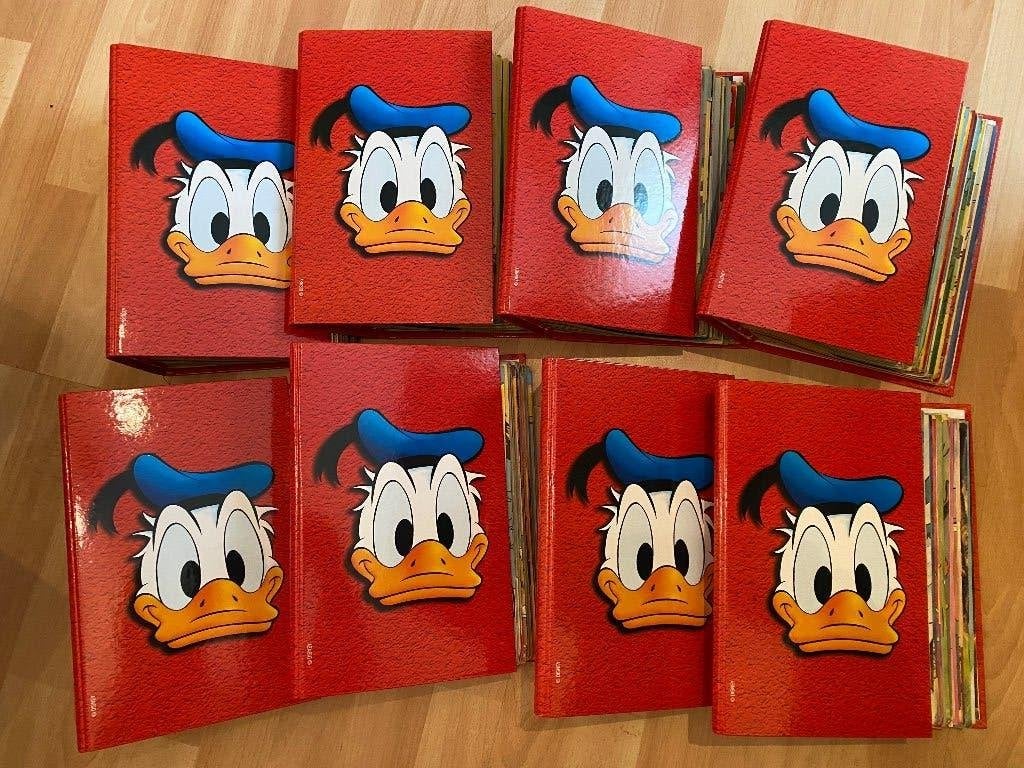 Verschillende jaargangen Donald Ducks in opbergmap, Gelezen, Ophalen of Verzenden, Disney Donald Duck, Meerdere stripboeken