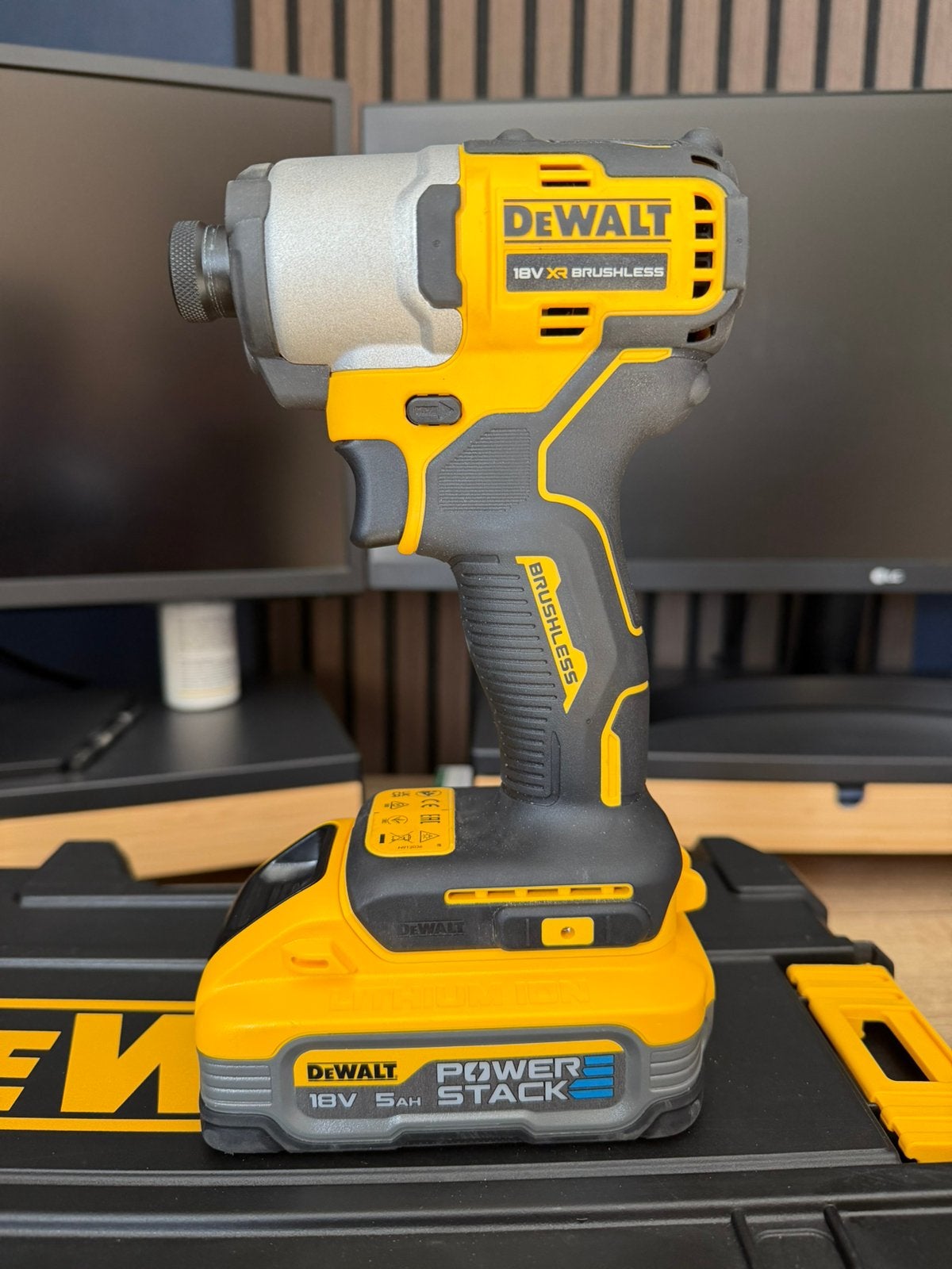 DeWalt Slagschroevendraaier DCF840, Ophalen of Verzenden, Zo goed als nieuw, Boor- en Schroefmachine