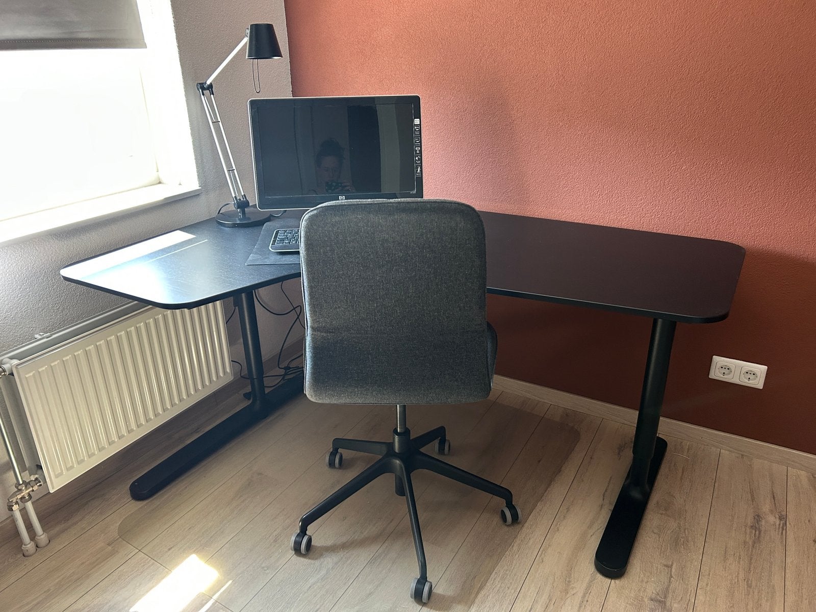 Bureau Ikea Bekant, Ophalen, Zo goed als nieuw