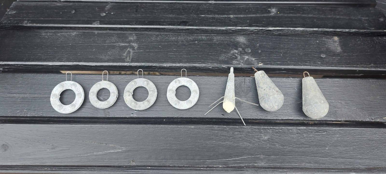 Diverse vislood: ringlood, ankerlood en peervormig lood, Ophalen, Gebruikt, Dobber of Lood