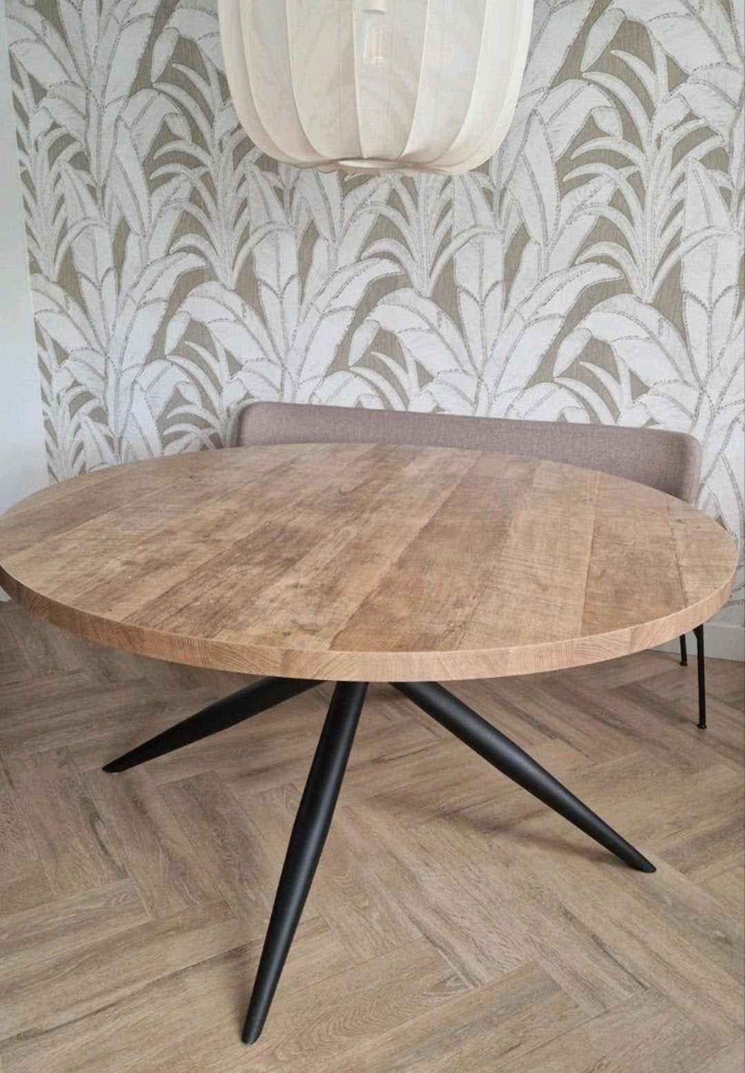Eettafel (Lowik)
doorsnede: 150cm, Ophalen, Rond, 100 tot 150 cm, 100 tot 150 cm