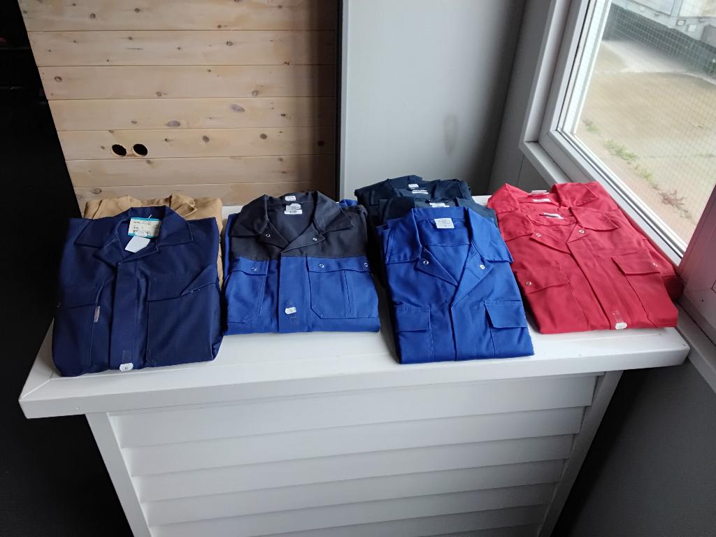 Overall, maat 48, laatste overalls uitverkoop, Ophalen of Verzenden, Nieuw, Overall