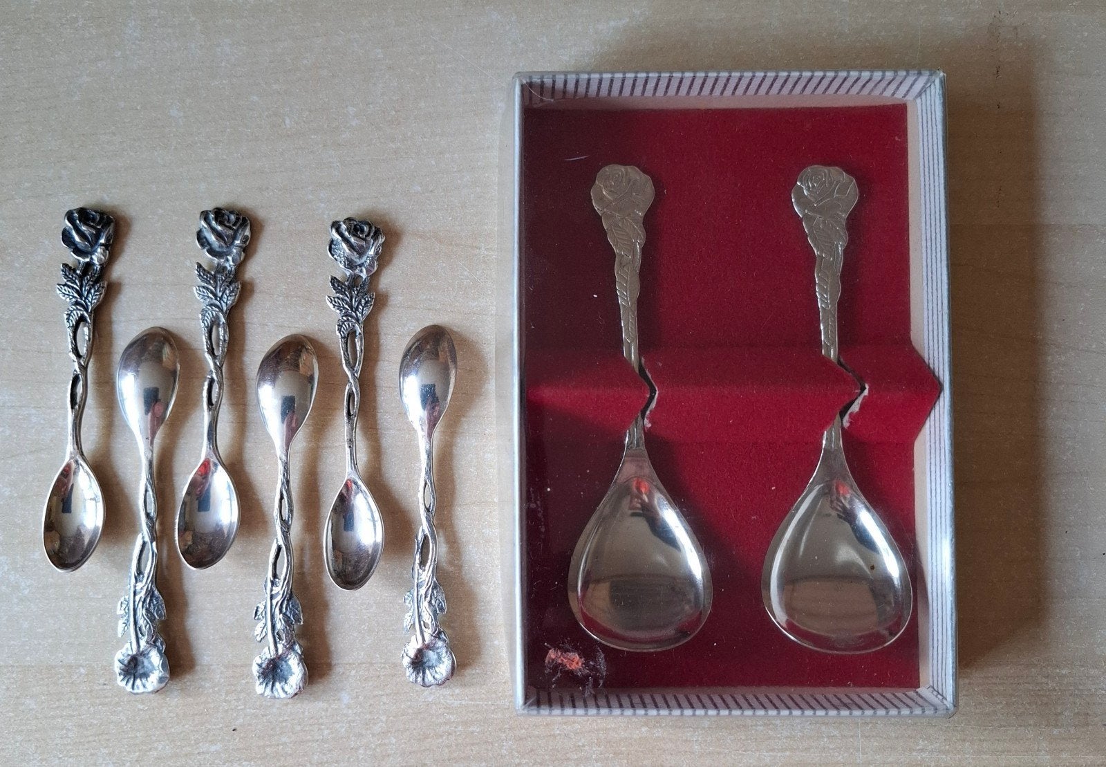 Lepeltjes, zilverkleurig met een roos 8x, Ophalen of Verzenden