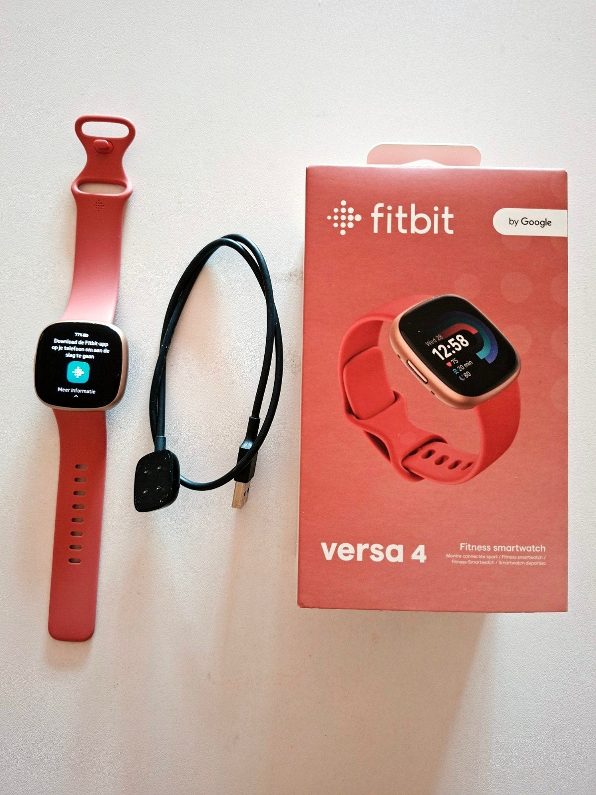 Fitbit Versa 4 - rosegoud met roze bandjes - als nieuw!, Hoogte, Ophalen of Verzenden, Zo goed als nieuw, Fitbit