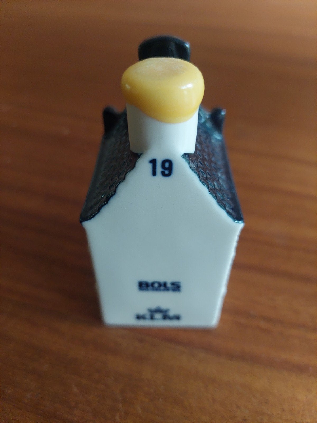 KLM huisje, Ophalen