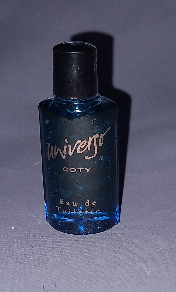 Volle parfum mini -  Coty universo, Ophalen of Verzenden, Zo goed als nieuw, Miniatuur, Gevuld