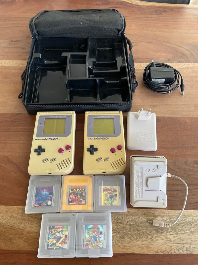 2x Nintendo Gameboy met games en lader, Ophalen of Verzenden, Zo goed als nieuw, Met games