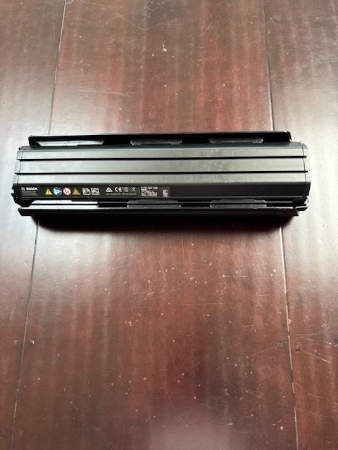 Bosch 500Wh accu met 2 laders(snel en normaal), Fietsen en Brommers, Fietsaccessoires | Fietsaccu's, Ophalen of Verzenden, Zo goed als nieuw