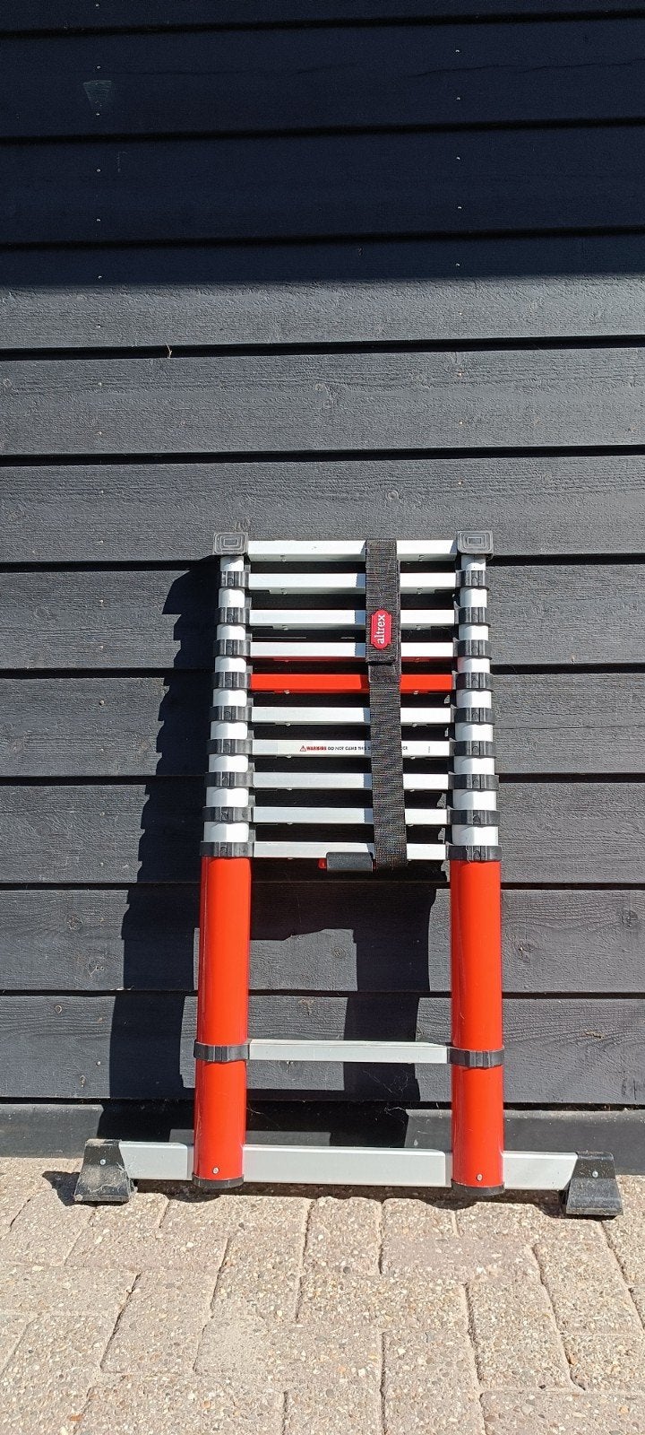 Altrex Smart Up Easy Telescoopladder 1x11 - Opvouwbaar, Ophalen, Zo goed als nieuw, Ladder, Opvouwbaar of Inschuifbaar